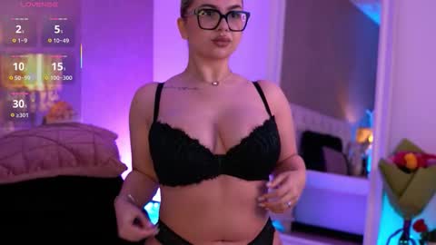 Snapshot of shyavva chatting on 11/30/25, 07:07 shyavva online show from 11/30/25, 07:07