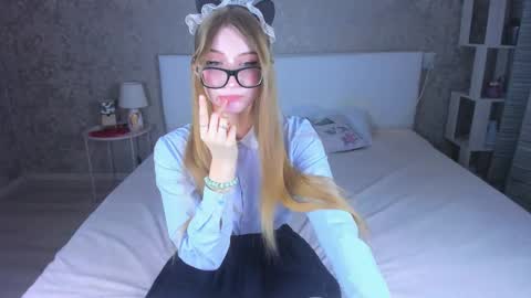 Snapshot of shyberrynelly chatting on 03/10/25, 12:26 Nelly online show from 03/10/25, 12:26