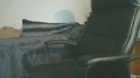 Snapshot of shyboyhugecum2020 chatting on 11/03/25, 03:41 shyboyhugecum2020 online show from 11/03/25, 03:41