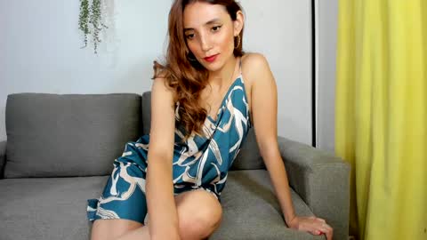 Snapshot of shybut_naughty chatting on 12/24/24, 03:58 Tell me Ari My only social media will be IG online show from 12/24/24, 03:58