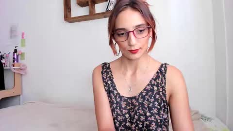 Snapshot of shybut_naughty chatting on 02/26/25, 04:24 Tell me Ari My only social media will be IG online show from 02/26/25, 04:24