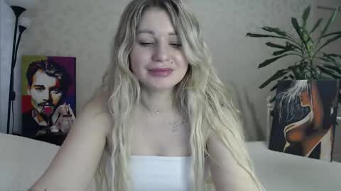 Snapshot of shyevaa chatting on 03/12/26, 04:29 Eva online show from 03/12/26, 04:29