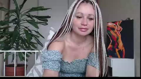 Snapshot of shyevaa chatting on 06/29/26, 04:08 Eva online show from 06/29/26, 04:08