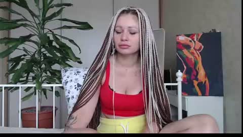 Snapshot of shyevaa chatting on 07/06/26, 01:57 Eva online show from 07/06/26, 01:57