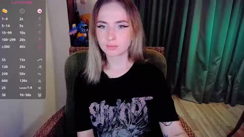 Effie online show from 09/14/25, 08:02