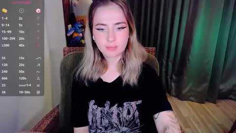 Effie online show from 10/02/25, 05:25