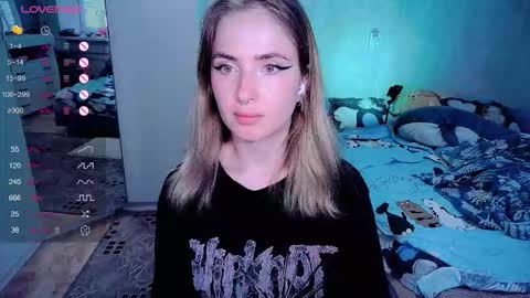 Effie online show from 10/29/25, 07:10