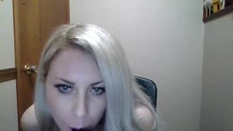 Snapshot of shygirlyxo chatting on 04/11/26, 07:45 shygirlyxo online show from 04/11/26, 07:45