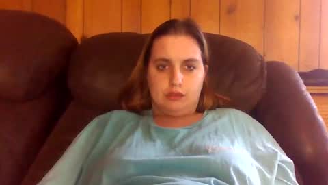 Snapshot of shylee538825 chatting on 10/28/25, 05:04 shylee538825 online show from 10/28/25, 05:04