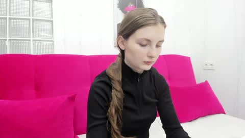 shyly_lisa online show from 05/27/26, 01:57