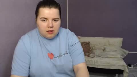 Snapshot of shyness_girl chatting on 09/24/25, 07:23 Bethany online show from 09/24/25, 07:23