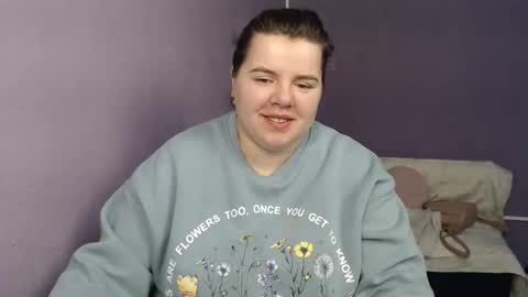 Snapshot of shyness_girl chatting on 09/28/25, 06:30 Bethany online show from 09/28/25, 06:30