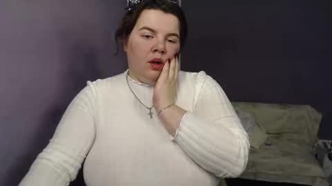 Snapshot of shyness_girl chatting on 10/24/25, 07:38 Bethany online show from 10/24/25, 07:38