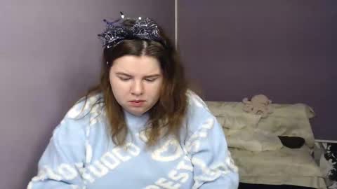 Snapshot of shyness_girl chatting on 10/27/25, 07:34 Bethany online show from 10/27/25, 07:34