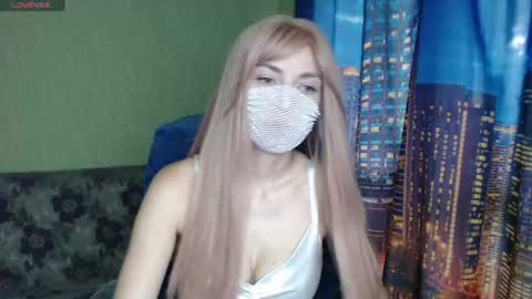 Sophie 3 online show from 07/04/26, 07:03