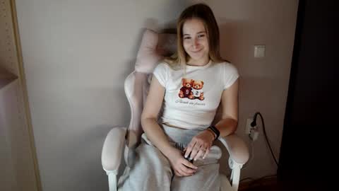 Lea online show from 11/10/25, 11:53