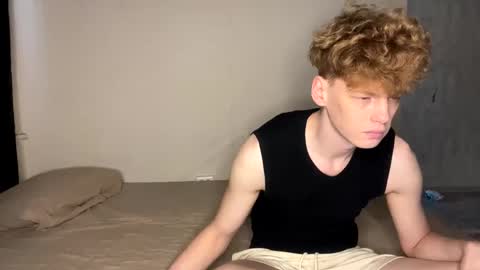 Snapshot of shyredstar chatting on 12/17/24, 10:01 Tom and Betty online show from 12/17/24, 10:01