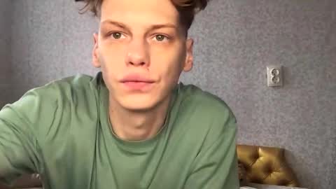 Snapshot of shyredstar chatting on 02/27/25, 06:29 Tom and Betty online show from 02/27/25, 06:29