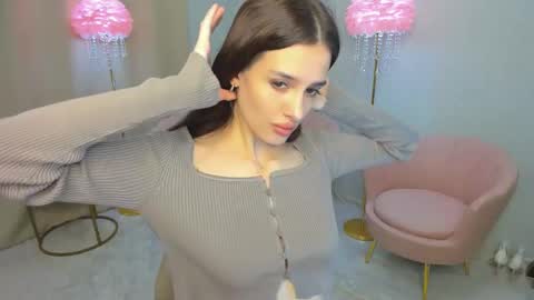 Snapshot of shysasshy chatting on 02/18/25, 04:04 Sicily online show from 02/18/25, 04:04