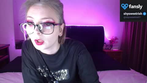 Snapshot of shysweetrish chatting on 09/25/25, 12:25 shysweetrish online show from 09/25/25, 12:25