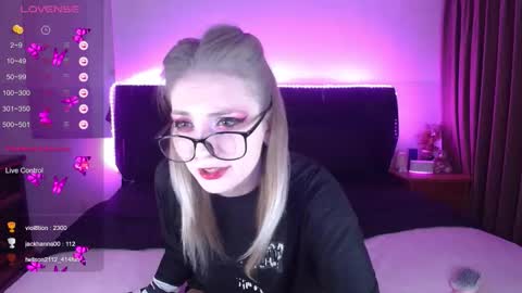 shysweetrish online show from 11/30/25, 11:42