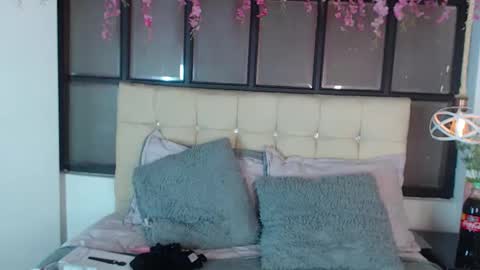 CALL ME  CHARLOTTE online show from 10/21/25, 07:36