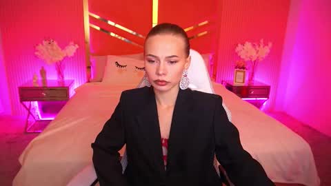 shyysiren online show from 10/02/25, 06:20