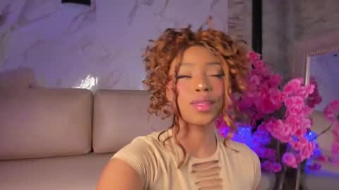 Snapshot of sia_37 chatting on 03/14/26, 01:23 . online show from 03/14/26, 01:23