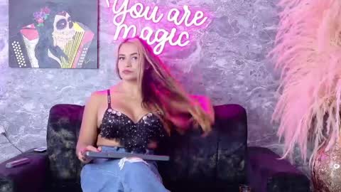 siamarlin online show from 05/09/26, 08:14