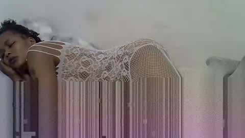 Snapshot of sianrazia_ chatting on 12/18/25, 12:17 Sianrazia online show from 12/18/25, 12:17