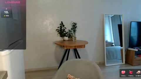 Eva online show from 10/06/25, 05:16