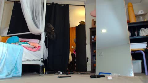 Snapshot of siclianprincess chatting on 09/18/25, 06:54 Miss Meadow Gotti Romano online show from 09/18/25, 06:54