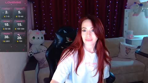 Snapshot of sidny_blush chatting on 12/15/25, 09:57 Sidny online show from 12/15/25, 09:57