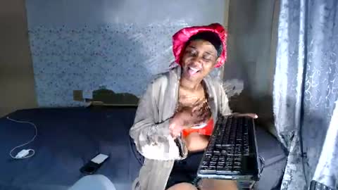 sieannabrown online show from 07/28/26, 07:15