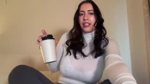 Snapshot of sieena chatting on 05/27/26, 10:18 Siena online show from 05/27/26, 10:18
