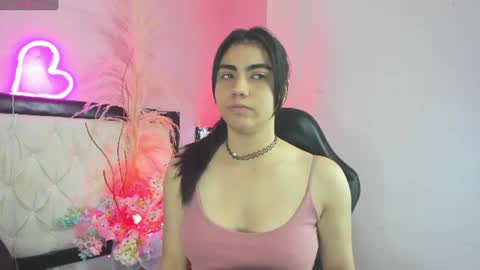 Snapshot of siena_fox chatting on 07/11/26, 07:27 Siena online show from 07/11/26, 07:27