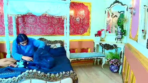 Snapshot of sienna_dark chatting on 05/19/26, 11:38 SinnaDark online show from 05/19/26, 11:38