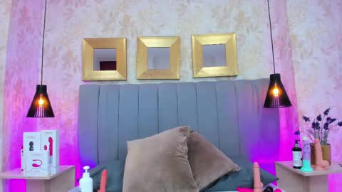 Camila Vargas online show from 02/21/25, 03:10