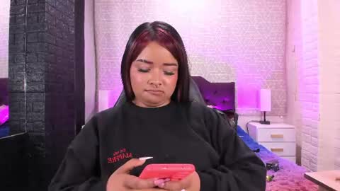 Snapshot of sienna_lux01 chatting on 07/22/26, 03:31 sienna_lux01 online show from 07/22/26, 03:31