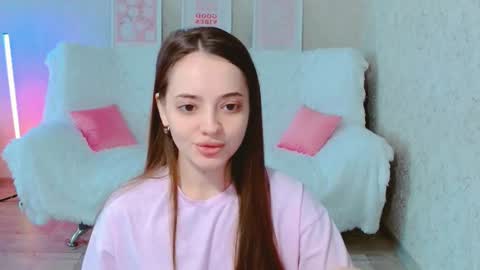 Snapshot of siennamia chatting on 06/12/26, 04:22 Sienna Mia online show from 06/12/26, 04:22