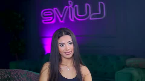 Sienna online show from 11/08/25, 11:32