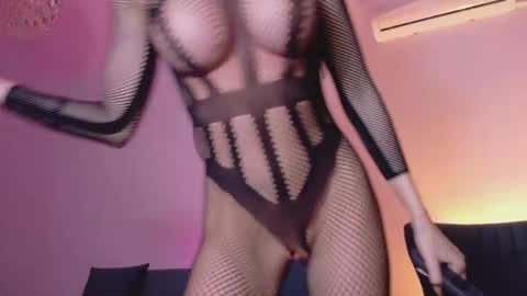 Snapshot of siennastarrr chatting on 04/04/26, 10:18 Sienna online show from 04/04/26, 10:18
