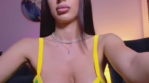 Snapshot of siennastarrr chatting on 06/13/26, 07:45 Sienna online show from 06/13/26, 07:45