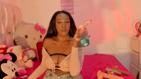 sierra_violet online show from 03/01/25, 07:51