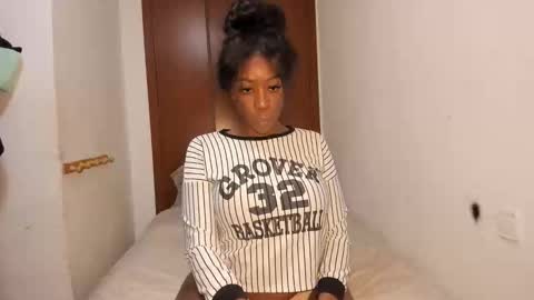 sierra_violet online show from 03/13/26, 07:09