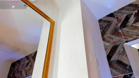    online show from 09/22/25, 11:29