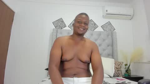 sigiloxxx1 online show from 09/11/25, 12:38