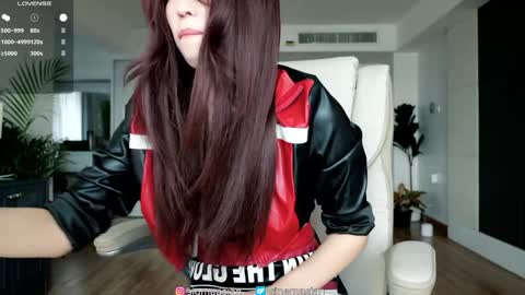 Snapshot of sigmasian chatting on 10/21/25, 04:24 OF instagram sigmaasian twitter sigmasian online show from 10/21/25, 04:24