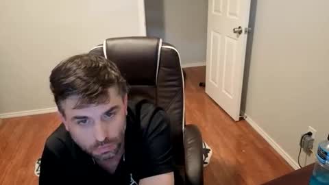 Snapshot of sigmaslayer chatting on 10/23/25, 07:34 sigmaslayer online show from 10/23/25, 07:34