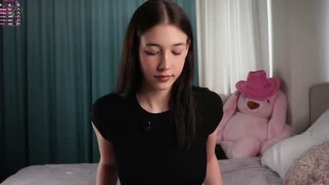 Eva  online show from 06/11/26, 11:30